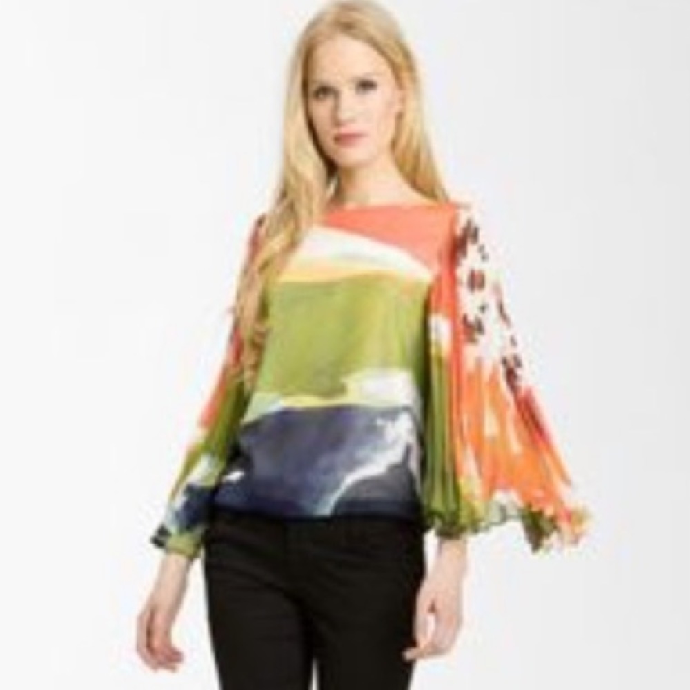 Alice + Olivia Briar Accordion Sleeve Top‎ Small